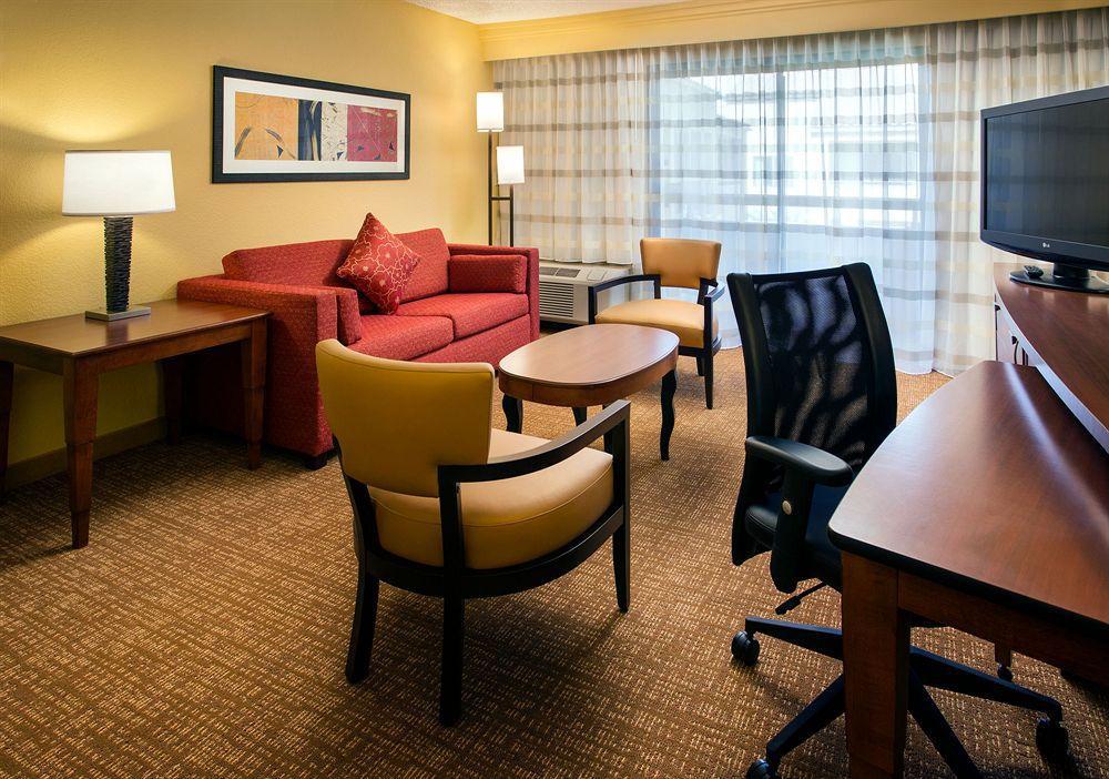 Courtyard Anaheim Buena Park Hotel Exterior foto